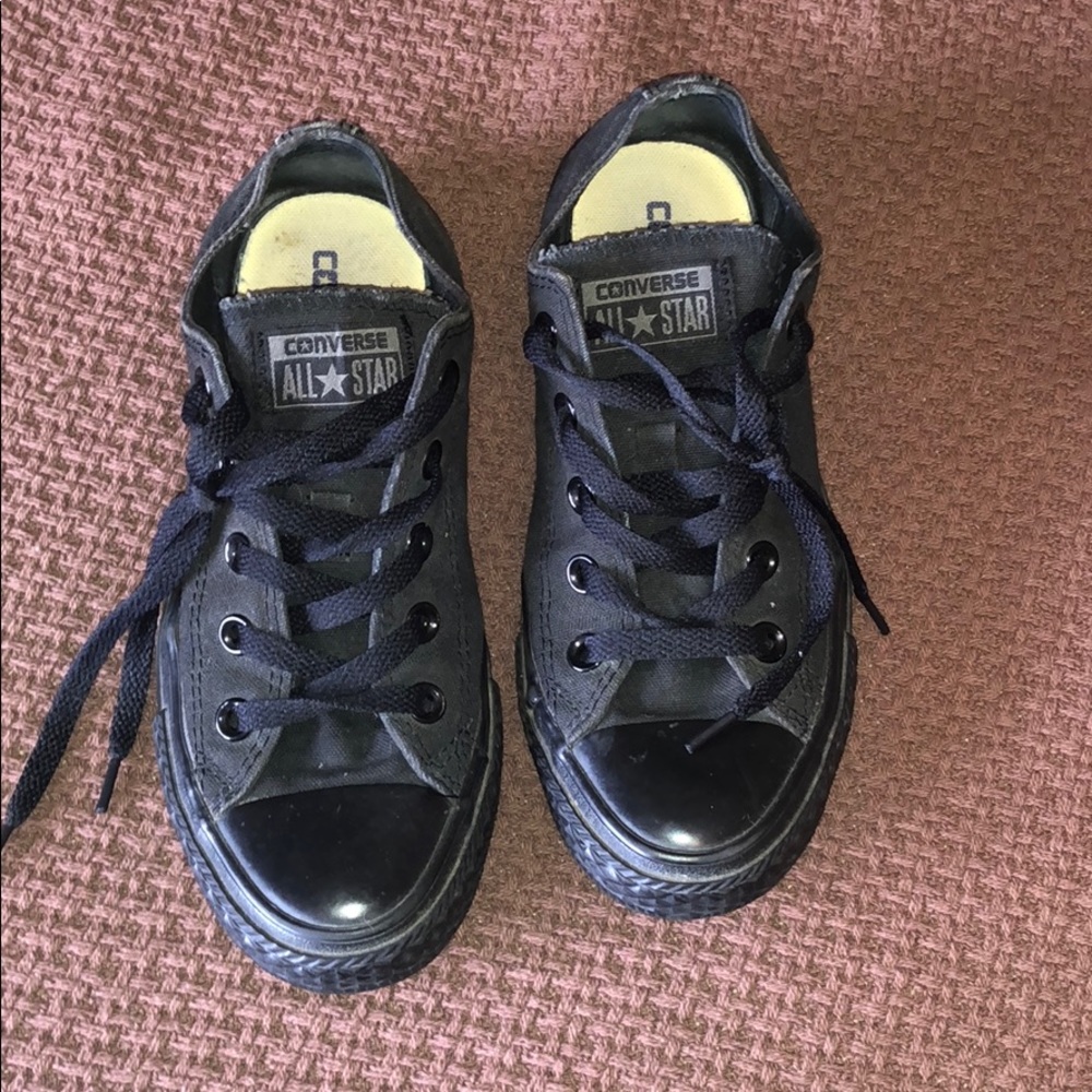 Black converse